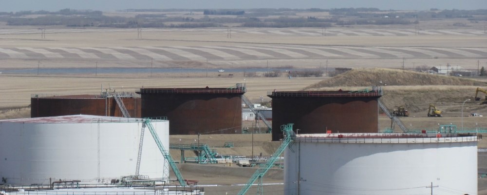 Storage Tanks with field zoomed
